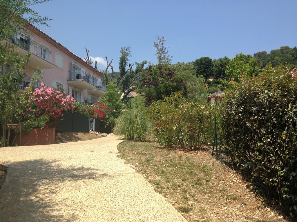 Appartement Dans Residence - Le Domaine De Camiole Callian  Exterior photo